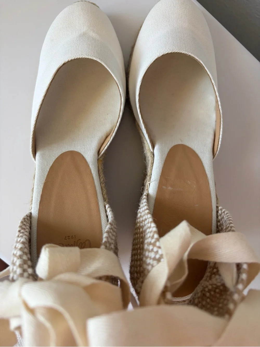 Castañer Carina Women’s Ivory Canvas Jute Wedge Espadrilles Size EU 38 US 7.5-8